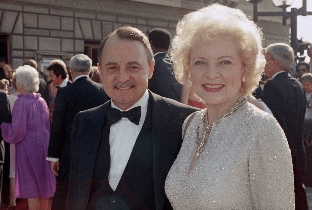 john hillerman and betty white