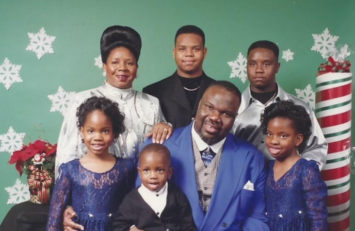 td jakes family